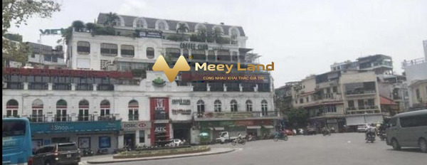 DT 64 m2 bán nhà ở vị trí đẹp tọa lạc ngay ở Hàng Ngang, Hà Nội nhìn chung gồm có 6 phòng ngủ 3 WC liên hệ trực tiếp để được tư vấn-03