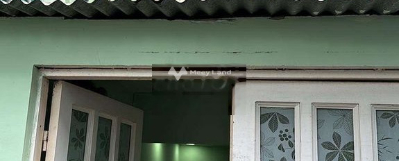 Cho thuê nhà mặt tiền tọa lạc ngay Lương Đắc Bằng, Tân Phú, giá thuê cực sốc 5.2 triệu/tháng với diện tích 25m2, trong nhà này gồm 3 phòng ngủ-02
