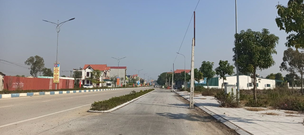 Cần bán đất huyện Hoằng Hóa tỉnh Thanh Hóa giá 9 triệu/m2