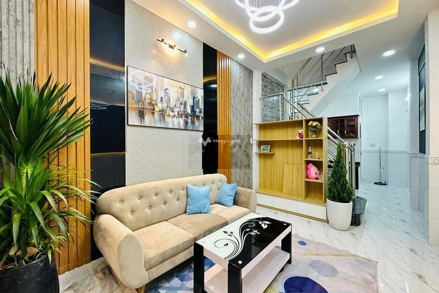 DT 40m2 bán nhà ở vị trí thuận lợi ngay trên Lâm Thị Hố, Hồ Chí Minh tổng quan ngôi nhà này 3 phòng ngủ 3 WC liên hệ chính chủ.-01