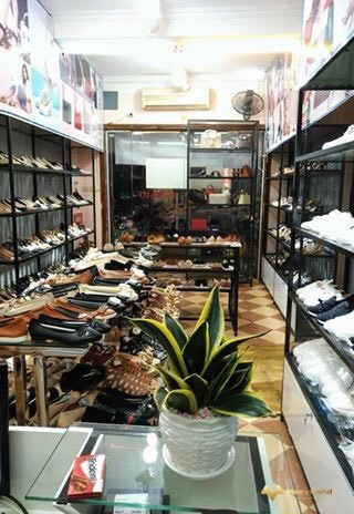 Cần sang nhượng lại shop Minh Anh Shop - Giày Túi Phụ kiện thời trang phố Nguyễn Sơn, Long Biên