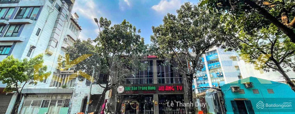 Giá 440 tỷ bán nhà diện tích khoảng 433m2 vị trí đẹp ngay trên Quận 1, Hồ Chí Minh trong nhà này thì có 4 phòng ngủ, 4 WC vị trí thuận lợi-02