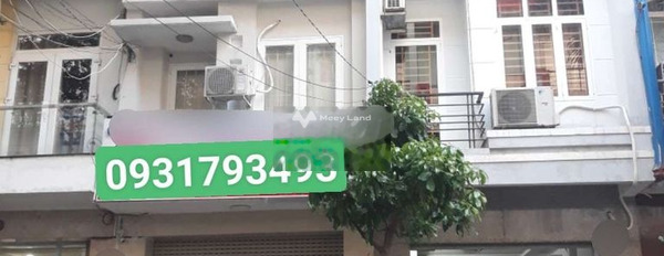 Cho thuê nhà vị trí mặt tiền nằm ở Bàu Cát 8, Tân Bình, giá thuê liền từ 22 triệu/tháng có diện tích chính 80m2, trong căn này thì có 6 phòng ngủ-03
