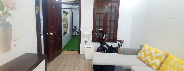 Giá 5.6 tỷ bán nhà diện tích 200m2 vị trí tại Phạm Văn Đồng, Hà Nội hướng Nam trong ngôi nhà này gồm 4 phòng ngủ, 3 WC liên hệ ngay để được tư vấn-02