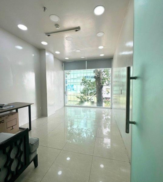 Cho thuê nhà vị trí thuận lợi tọa lạc gần Quận 1, Hồ Chí Minh, thuê ngay với giá siêu mềm chỉ 130 triệu/tháng có diện tích là 160m2-01