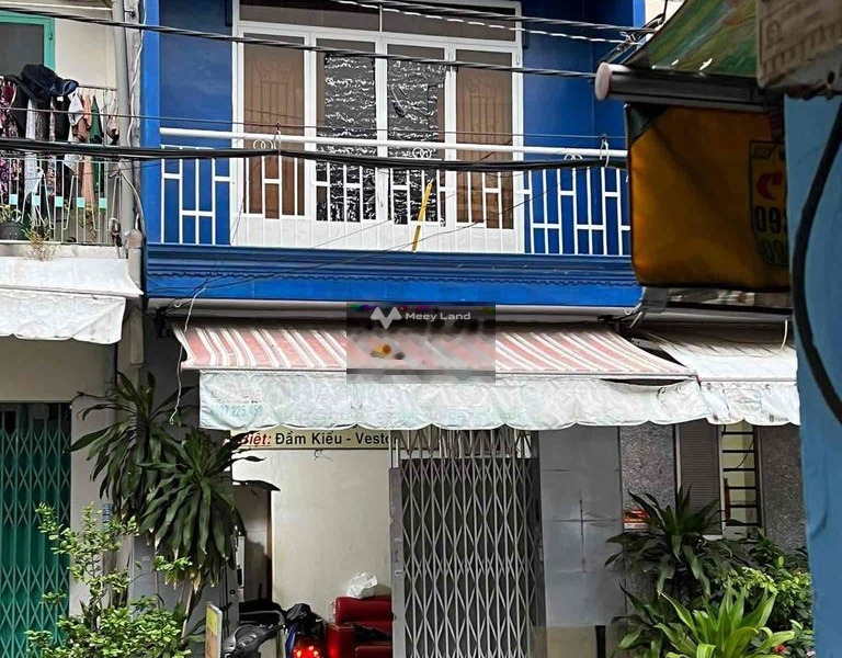 Diện tích chung là 32m2, cho thuê nhà ở gần Hiền Vương, Tân Phú, ngôi nhà này bao gồm 1 PN, 2 WC dọn vào ở ngay-01