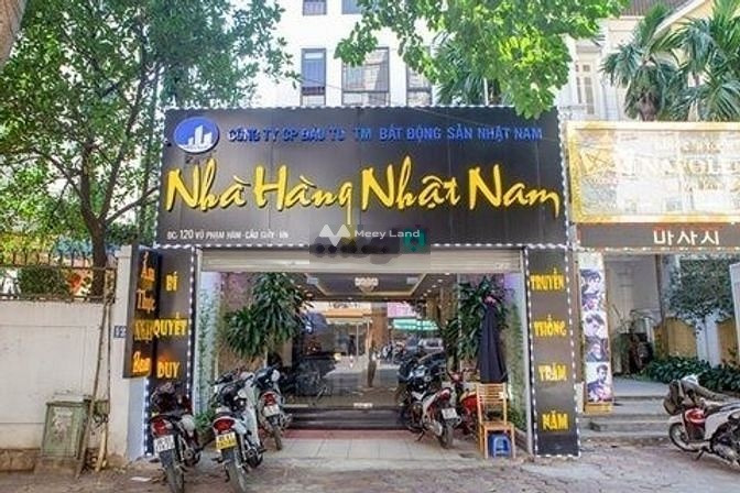 Khoảng 81m2 cho thuê cửa hàng vị trí đặt vị trí nằm ở Hai Bà Trưng, Hà Nội thuê ngay với giá đàm phán chỉ 35 triệu/tháng lh biết chi tiết