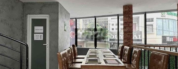 Có diện tích sàn 42m2, cho thuê nhà ở vị trí đẹp nằm tại Hoa Sữa, Hồ Chí Minh, trong nhà tổng quan gồm có 1 phòng ngủ lh thương lượng thêm-02