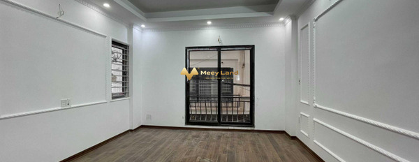 Bán nhà diện tích 30m2 Đường 1, Phường Thạch Bàn, giá 2,75 tỷ-03