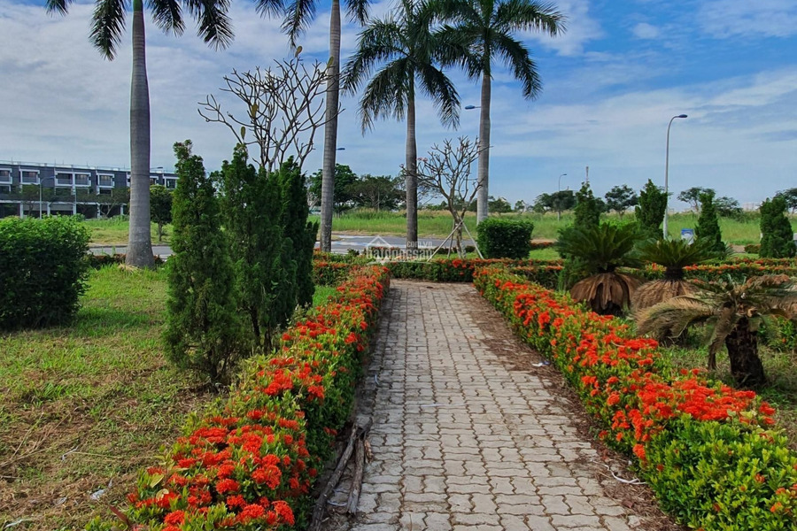 Làm ăn đói kém bán liền kề vị trí đặt tọa lạc ở Trường Thạnh, Quận 9 giá bán êm 7.5 tỷ diện tích 1015m2, hướng Đông - Nam vị trí siêu đẹp-01