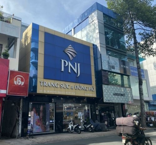 Có diện tích chung là 64m2 bán nhà vị trí thuận tiện ngay tại Lê Thị Riêng, Bến Thành nhà tổng quan có 6 PN đường trước nhà ngang 20 mét chính chủ đăn...