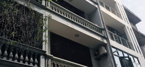 Gồm 6 phòng ngủ, cho thuê biệt thự thuê ngay với giá cực sốc từ 25 triệu/tháng có tổng diện tích 85 m2 vị trí thuận tiện Đường Văn Quán, Hà Nội-03