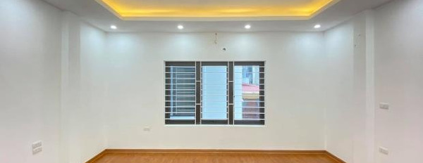 Căn nhà gồm 4 PN bán nhà giá cạnh tranh 360 triệu có dt 30 m2 vị trí thuận lợi ở Hoàng Hoa Thám, Ba Đình-02