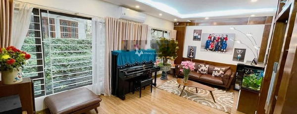 Bán nhà bán ngay với giá cực tốt chỉ 11 tỷ diện tích chuẩn 65m2 vị trí đặt ngay trung tâm Dịch Vọng, Hà Nội-03
