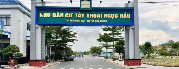 Nền Thoại Ngọc Hầu TT Núi Sập -02