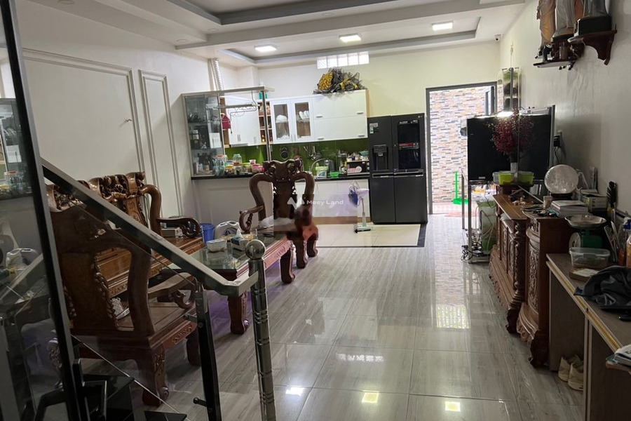 Căn nhà gồm có 3 PN bán nhà bán ngay với giá chốt nhanh chỉ 12.5 tỷ có diện tích chung là 130m2 vị trí đẹp ở Tôn Đức Thắng, Phú Thủy-01