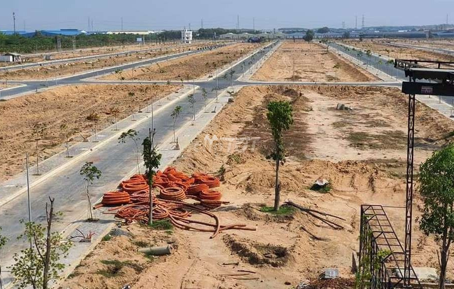 Tại Nguyễn Thị Minh Khai, Minh Khai bán đất 750 triệu diện tích rất rộng 140m2-01