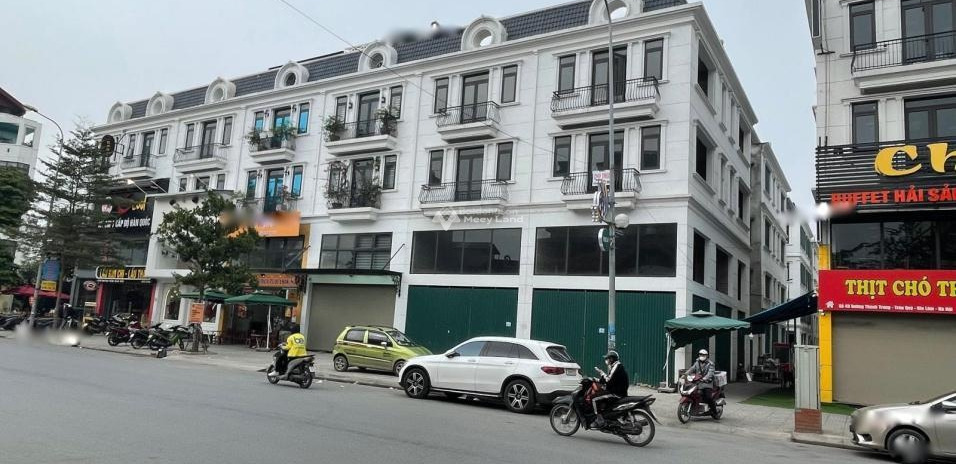 Bán nhà bán ngay với giá hấp dẫn chỉ 22.5 tỷ có diện tích chung 90m2 tọa lạc ngay ở Gia Lâm, Hà Nội