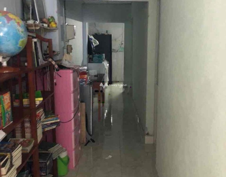 Giá 5 triệu/tháng, cho thuê nhà với diện tích tiêu chuẩn 67.5m2 vị trí nằm trên Lâm Thị Hố, Quận 12, căn nhà bao gồm 2 phòng ngủ, 1 WC giá cực mềm-01