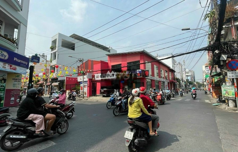 Nhà có 2 PN, cho thuê nhà, thuê ngay với giá siêu mềm 170 triệu/tháng có diện tích chuẩn 540m2 mặt tiền nằm ngay ở Tân Bình, Hồ Chí Minh-01