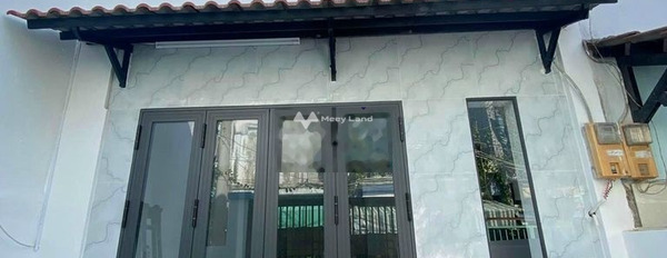 Cho thuê nhà Phía trong Lâm Văn Bền, Quận 7, giá thuê mua liền từ 10 triệu/tháng có diện tích chính 50m2, trong nhà 2 phòng ngủ-02