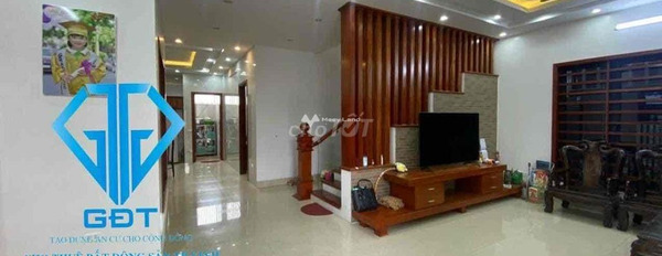 Nhà gồm 6 phòng ngủ, cho thuê nhà, giá thuê khởi đầu 35 triệu/tháng diện tích như sau 150m2 vị trí đặt ở trung tâm Nghi Phú, Vinh-02