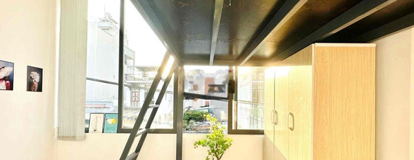 Cho thuê chung cư vị trí thuận lợi nằm ở Tân Quý, Tân Phú, căn hộ gồm tổng cộng 1 phòng ngủ, 1 WC lh tư vấn thêm-03