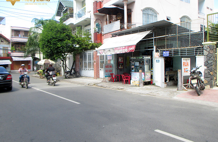 Cho thuê nhà 3 tầng mặt tiền Lê Quý Đôn, phường Tân Lập, thành phố Nha Trang.