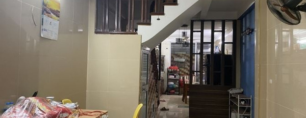 Cần cho thuê nhà ở vị trí thuận lợi tọa lạc ngay ở Quận Ba Đình, Hà Nội, thuê ngay với giá hạt dẻ chỉ 11.3 triệu/tháng dt là 51 m2, tổng quan trong că...-02
