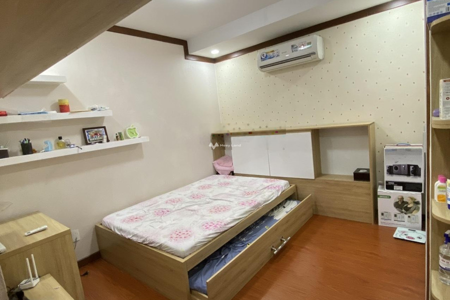 Căn hộ 2 PN, bán căn hộ hướng Bắc vị trí đặt ở trong Quận 7, Hồ Chí Minh, tổng quan bao gồm có 2 phòng ngủ, 2 WC nói không với trung gian-01