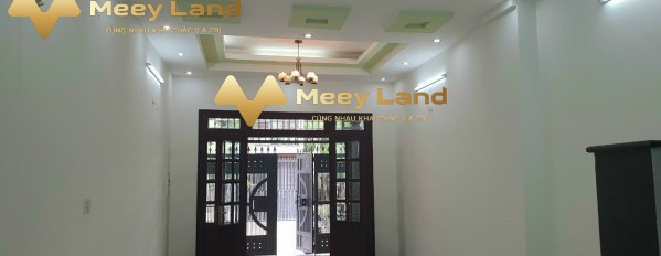 Gấp rút quay tiền bán nhà có diện tích chính 90m2 giá bán khởi đầu từ 8 tỷ vị trí đặt ngay ở Đường Đỗ Xuân Hợp, Hồ Chí Minh hướng Đông Nam tổng quan ở...-02