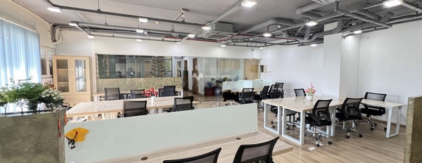 Charmington cho thuê sàn officetel 200m2 có bàn ghế,phòng ban,có HĐVAT -03