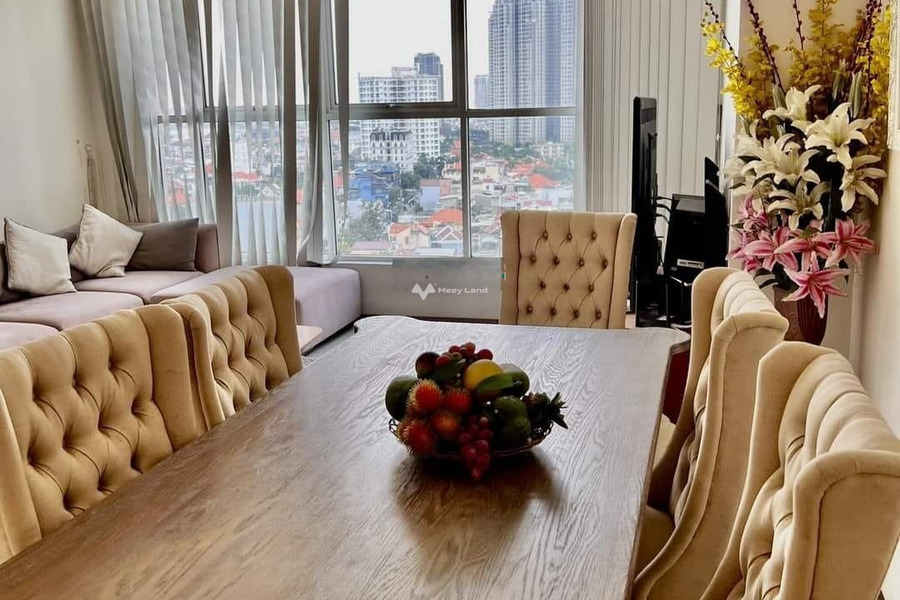 Ngôi căn hộ này gồm FULL NỘI THẤT CAO CẤP, bán căn hộ có một diện tích 133.5m2 nằm ngay bên trong Quận 2, Hồ Chí Minh bán ngay với giá bất ngờ 7.59 tỷ-01
