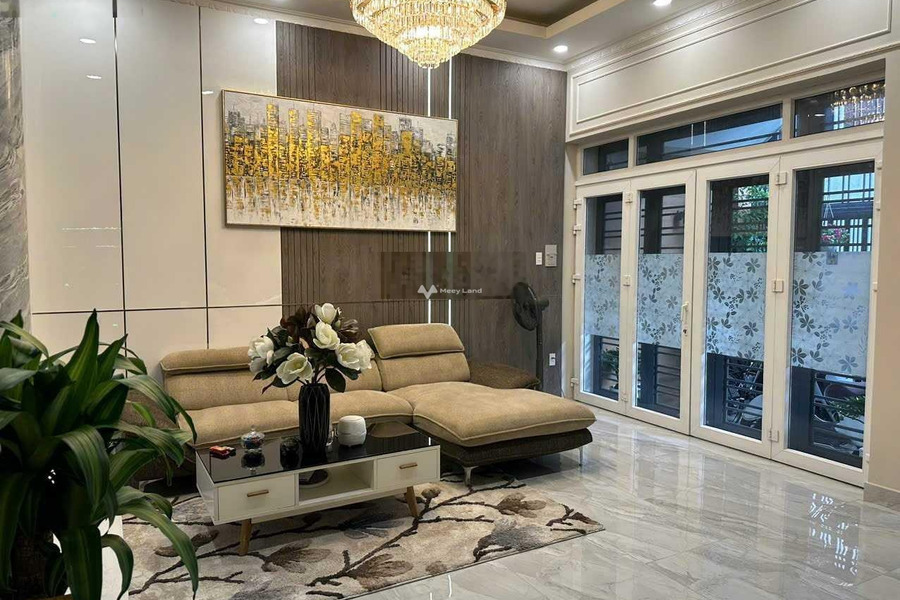 Bán biệt thự có diện tích 103m2 tại Huỳnh Lan Khanh, Phường 2 giá bán cực sốc chỉ 17 tỷ, tổng quan trong nhà 11 phòng ngủ, 12 WC-01