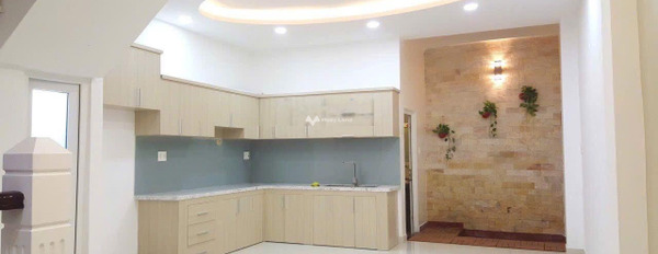 5.5 tỷ, bán liền kề diện tích chuẩn 85m2 ngay tại Long Trường, Hồ Chí Minh, hướng Bắc, tổng quan nhà này 4 phòng ngủ, 5 WC vị trí trung tâm-03