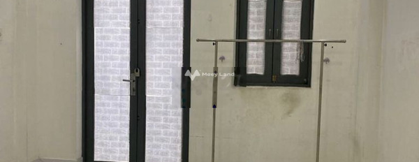Diện tích nền 68m2, cho thuê nhà ở vị trí đặt ngay tại Tân Sơn Nhì, Tân Phú, trong nhà có tất cả 3 phòng ngủ, 3 WC thích hợp kinh doanh-03