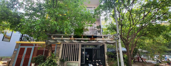NGỘP - Cần bán gấp căn nhà 1 trệt 3 lầu ngay sau lưng Siêu Thị Lotte -03