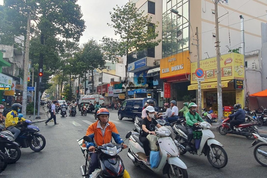 Cho thuê nhà ở diện tích chung 48m2 thuê ngay với giá thị trường 29 triệu/tháng vị trí mặt tiền ngay trên Quận 1, Hồ Chí Minh-01
