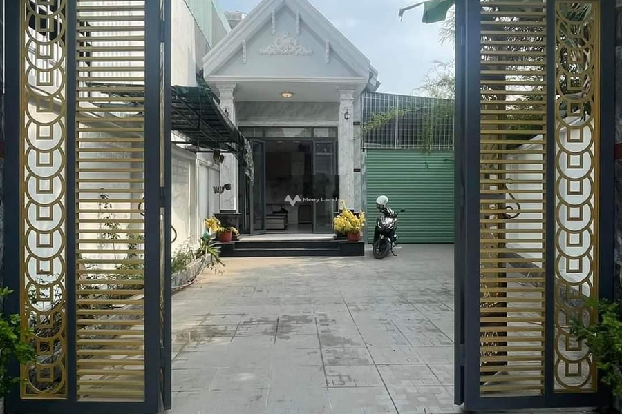 Diện tích 220m2 bán nhà ở vị trí đẹp ngay ở Thái Hòa, Bình Dương ngôi nhà này có 3 phòng ngủ 2 WC hỗ trợ mọi thủ tục miễn phí, giá mùa dịch.-01