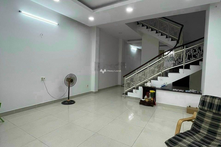 Nhà 4 PN cho thuê nhà ở với diện tích chuẩn 100m2 giá thuê mua liền 35 triệu/tháng vị trí tốt tại Lê Thị Hồng, Hồ Chí Minh-01