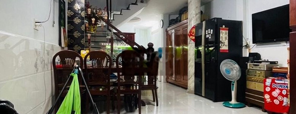 Bán nhà HXH thông 1 trục ngắn Nguyễn Kiệm, 4 tầng mới đẹp DT 4.2x16 -02