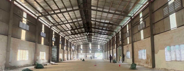 Gia đình về quê cho thuê kho bãi tổng diện tích là 3500m2 tọa lạc ngay ở Đường 2, Đức Hòa thuê ngay với giá tốt nhất 125 triệu/tháng cảm ơn đã xem tin-02