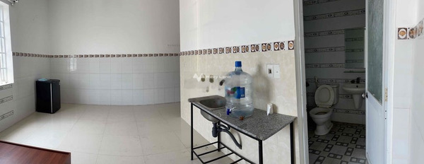 Diện tích 30m2 cho thuê phòng trọ vị trí đặt vị trí nằm ở Nguyễn Hữu Thọ, Hải Châu thuê ngay với giá êm chỉ 3.2 triệu/tháng-03