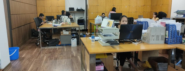 Vị trí đặt tọa lạc gần Phạm Hùng, Hà Nội cho thuê sàn văn phòng có diện tích 440m2-02
