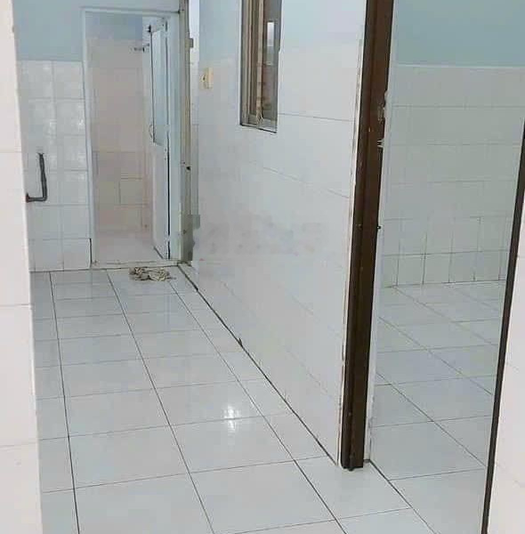 Cho thuê nhà nguyên căn 1 trệt 1 lầu, 2pn, 2wc, sân rộng -01