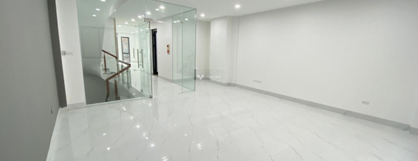 Nằm ngay Trần Bình, Hà Nội cho thuê sàn văn phòng có diện tích tiêu chuẩn 45m2 nội thất chất lượng Đầy đủ-03