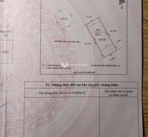 7.65 tỷ, bán liền kề diện tích rộng 126m2 vị trí tốt tại Yên Bình, Nghệ An, hướng Đông Nam, nhìn chung bao gồm 3 phòng ngủ, với ngõ đi 12 m giá tốt