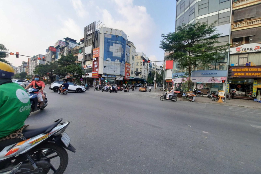 Nằm ở Thanh Bình, Hà Nội, bán nhà, bán ngay với giá hạt dẻ chỉ 21 tỷ có diện tích chính 90m2, nhà có 4 PN hãy nhấc máy gọi ngay-01