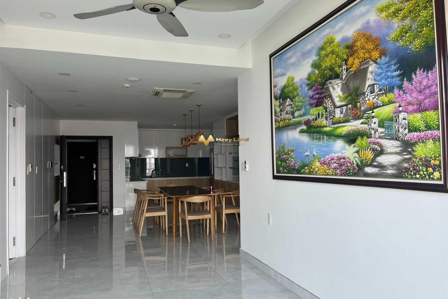 Bán căn hộ vị trí đẹp nằm trên Quận 7, Hồ Chí Minh diện tích tổng 150m2 tổng quan căn hộ gồm Đầy đủ nội thất cao cấp-01