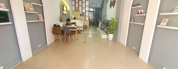 Cho thuê nhà, giá thuê cực tốt 30 triệu/tháng có diện tích chuẩn 88m2 mặt tiền tọa lạc ngay trên Phường 4, Quận 8-03